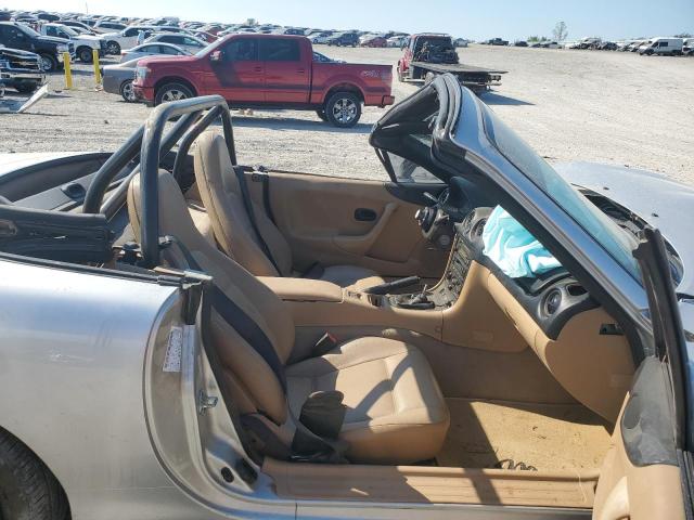 JM1NB3531Y0141398 - 2000 MAZDA MX-5 MIATA BASE SILVER photo 10