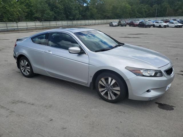 1HGCS12899A017565 - 2009 HONDA ACCORD EXL SILVER photo 4