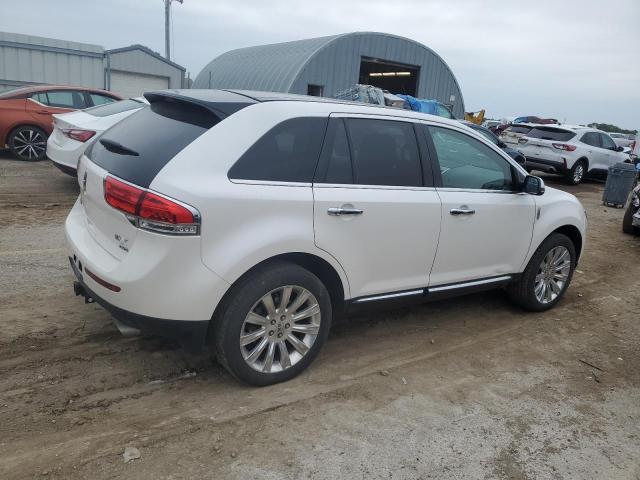 2LMDJ8JK5DBL00988 - 2013 LINCOLN MKX WHITE photo 3