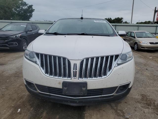 2LMDJ8JK5DBL00988 - 2013 LINCOLN MKX WHITE photo 5