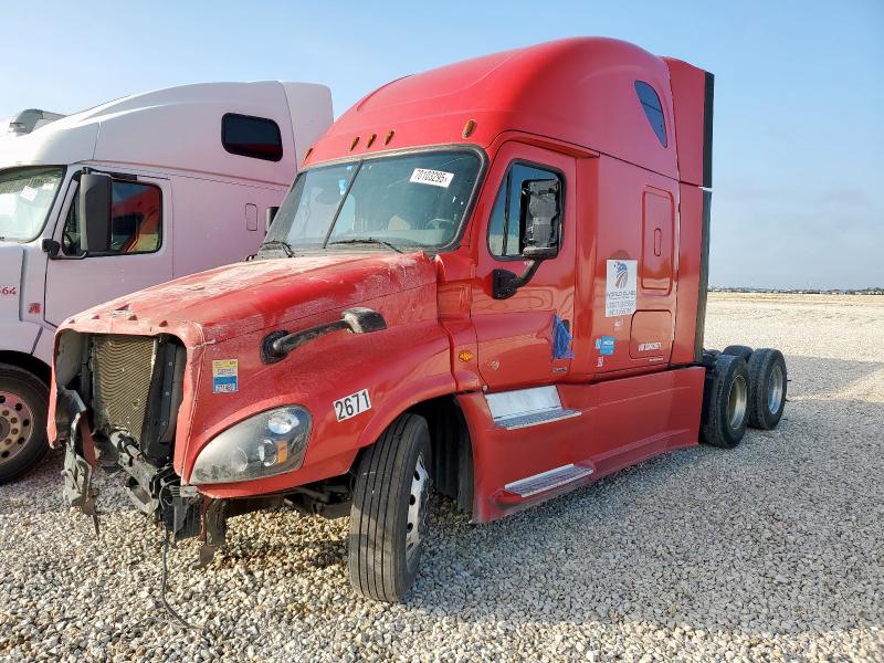 3AKGGLDR5GSHC2671 - 2016 FREIGHTLINER CASCADIA 1 红色 照片 2