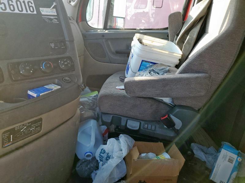 3AKGGLDR5GSHC2671 - 2016 FREIGHTLINER CASCADIA 1 红色 照片 5