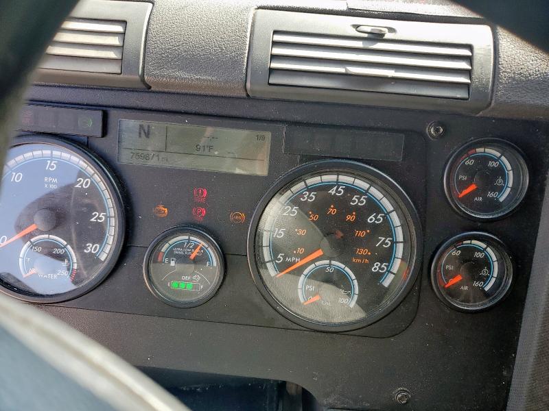 3AKGGLDR5GSHC2671 - 2016 FREIGHTLINER CASCADIA 1 红色 照片 8