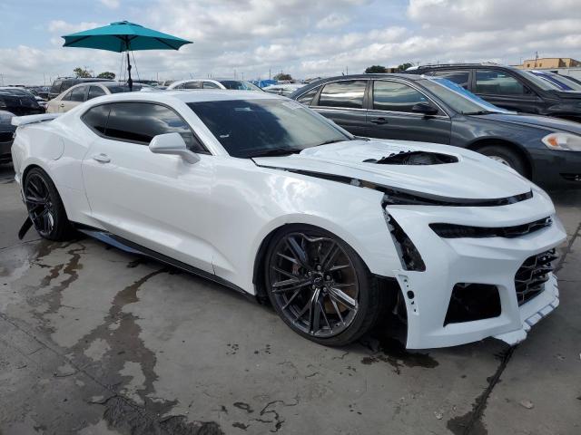 1G1FK1R63L0102925 - 2020 CHEVROLET CAMARO ZL1 白色 照片 4