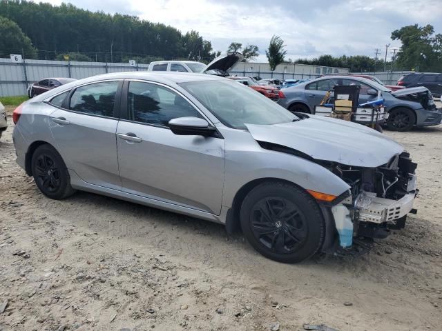 19XFC2F58JE030873 - 2018 HONDA CIVIC LX ვერცხლისფერი ფოტო 4