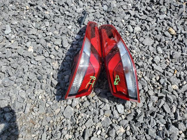 5XXGT4L30KG306507 - 2019 KIA OPTIMA LX Rot Foto 12