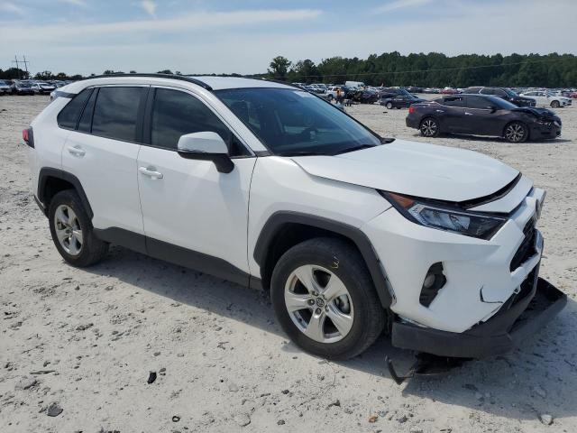 2T3W1RFV8MC087809 - 2021 TOYOTA RAV4 XLE 白色 照片 4