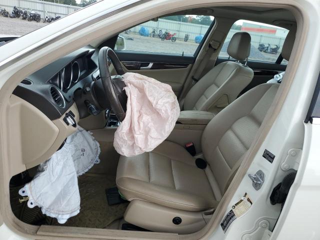 WDDGF8BB4CA687885 - 2012 MERCEDES-BENZ C 300 4MATIC WHITE photo 7