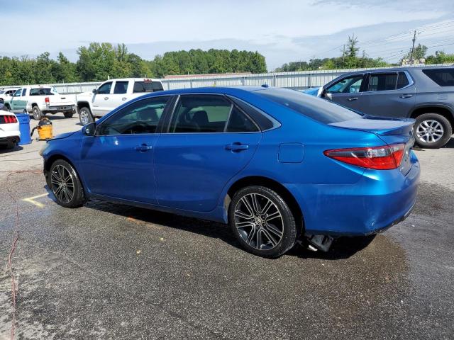 4T1BF1FK9GU544372 - 2016 TOYOTA CAMRY LE BLUE photo 2
