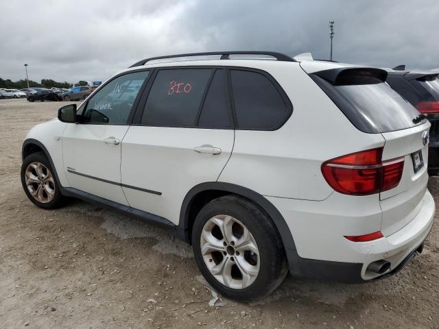 5UXZW0C55CL664857 - 2012 BMW X5 XDRIVE35D WHITE photo 2