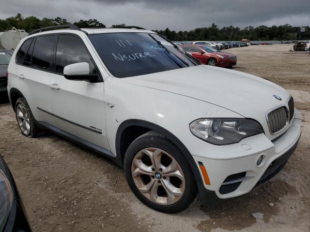 5UXZW0C55CL664857 - 2012 BMW X5 XDRIVE35D WHITE photo 4