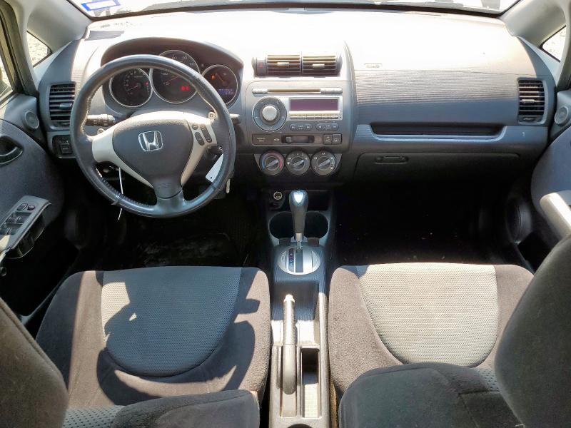 JHMGD38638S049947 - 2008 HONDA FIT SPORT BLACK photo 8