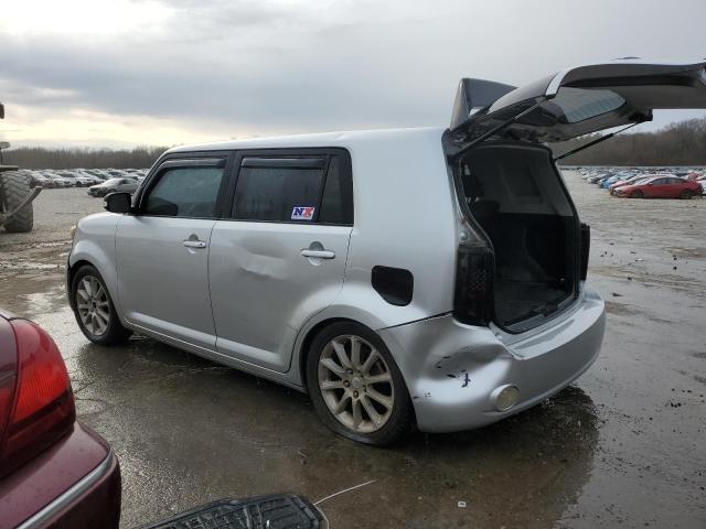 JTLKE50E081021931 - 2008 TOYOTA SCION XB Silber Foto 2