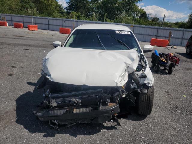 3VW3L7AJ3EM275321 - 2014 VOLKSWAGEN JETTA TDI Biały zdjęcie 5