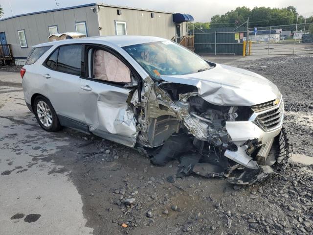 2GNAXHEV4J6175936 - 2018 CHEVROLET EQUINOX LS SILVER photo 4