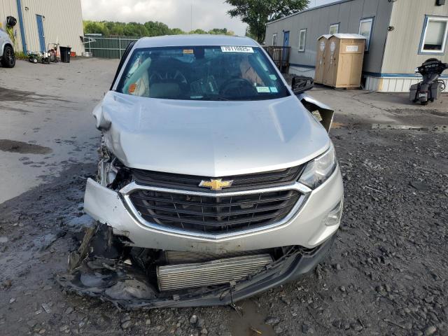2GNAXHEV4J6175936 - 2018 CHEVROLET EQUINOX LS SILVER photo 5