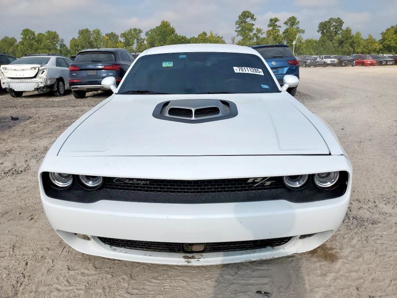 2C3CDZFJ9PH525980 - 2023 DODGE CHALLENGER R/T SCAT PACK WHITE photo 5