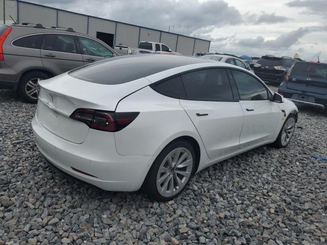 5YJ3E1EA3MF856731 - 2021 TESLA MODEL 3 Beyaz fotoğraf 3