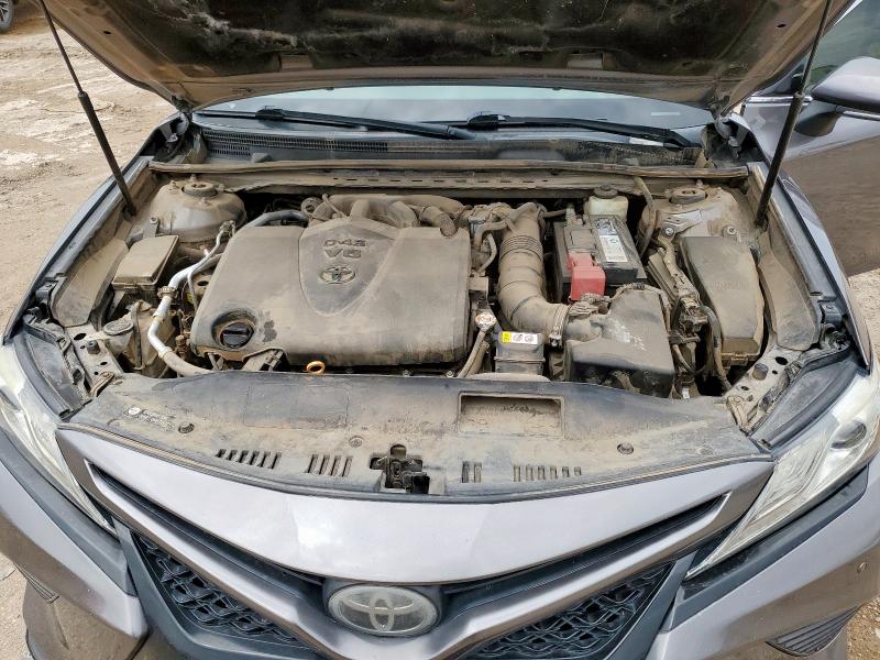 4T1BZ1HK9JU005827 - 2018 TOYOTA CAMRY XSE 石墨色 照片 11