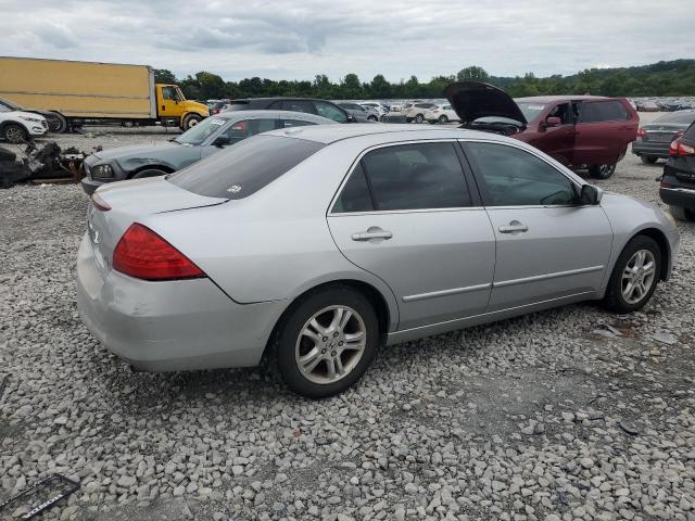 1HGCM56877A079250 - 2007 HONDA ACCORD EX SILVER photo 3