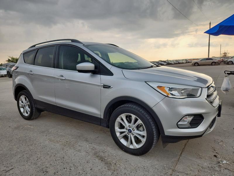 1FMCU9GD4JUC49454 - 2018 FORD ESCAPE SE ვერცხლისფერი ფოტო 4