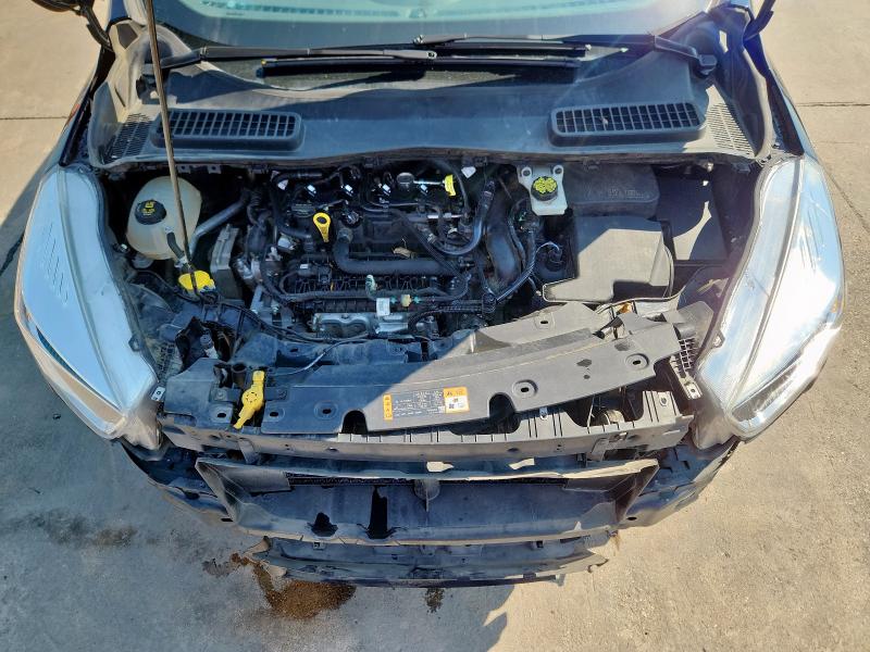 1FMCU0GD4KUB34544 - 2019 FORD ESCAPE SE შავი ფოტო 12