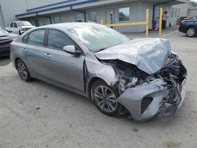 3KPF24AD7PE584623 - 2023 KIA FORTE LX Boz foto 4