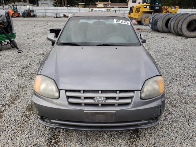 KMHCG45C24U569977 - 2004 HYUNDAI ACCENT GL GRAY photo 5