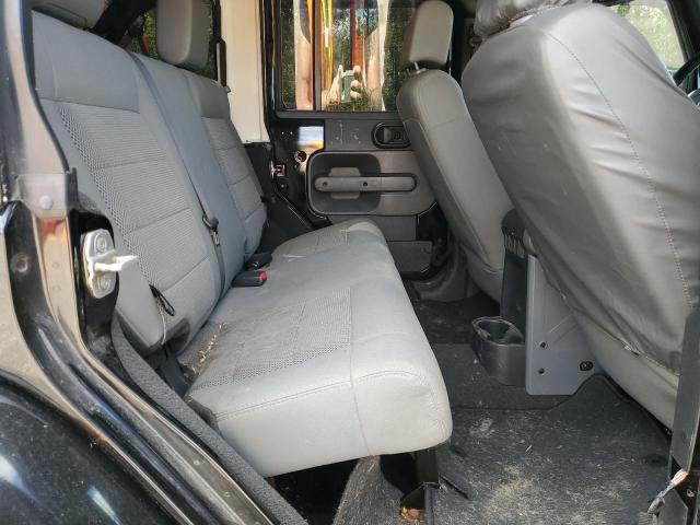 1J4GA59108L524189 - 2008 JEEP WRANGLER U SAHARA BLACK photo 11