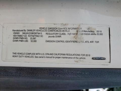 3AKJHLDV8KSKF9415 - 2019 FREIGHTLINER CASCADIA 1 WHITE photo 10