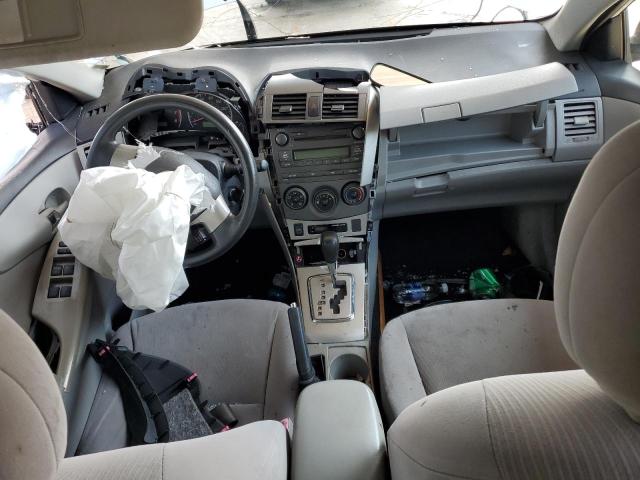 JTDBU4EEXBJ101634 - 2011 TOYOTA COROLLA BASE Biały zdjęcie 8