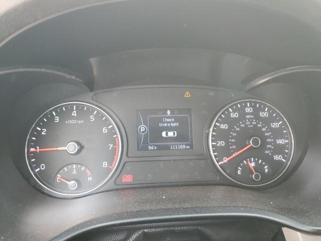 5XXGT4L39GG059642 - 2016 KIA OPTIMA LX WHITE photo 9