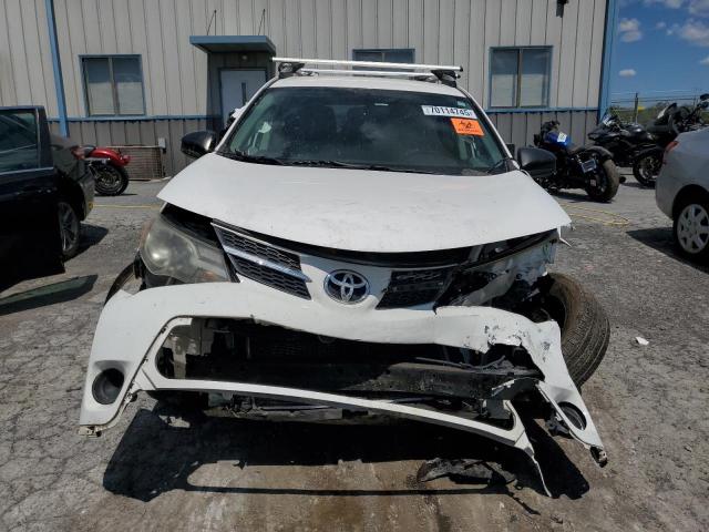2T3BFREV3DW110798 - 2013 TOYOTA RAV4 LE WHITE photo 5