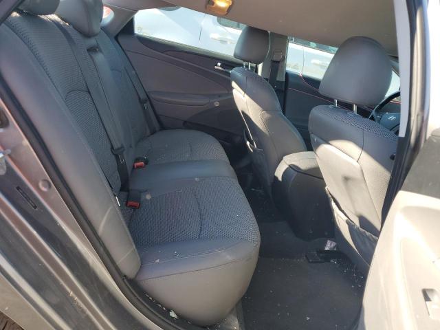 5NPEC4AC7CH389904 - 2012 HYUNDAI SONATA SE GRAY photo 10