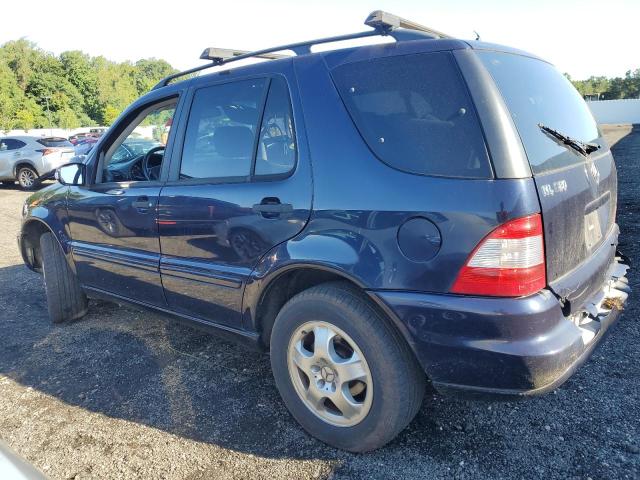 4JGAB54E12A322589 - 2002 MERCEDES-BENZ ML 320 BLUE photo 2