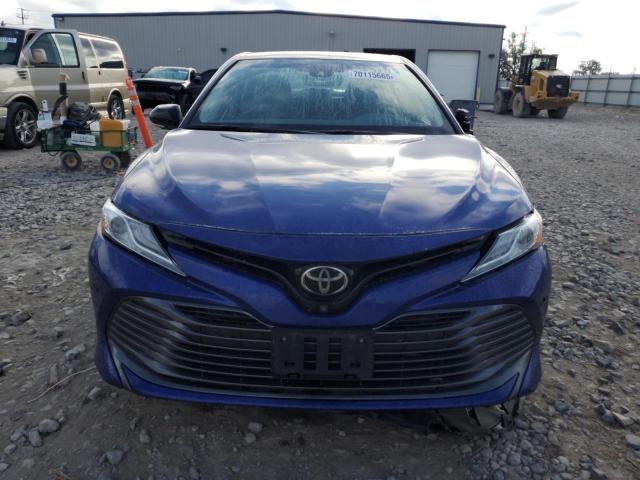 4T1B11HK6JU533316 - 2018 TOYOTA CAMRY L Mavi foto 5