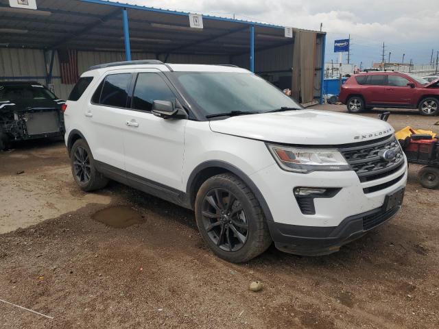 1FM5K7D80KGB07287 - 2019 FORD EXPLORER XLT WHITE photo 4