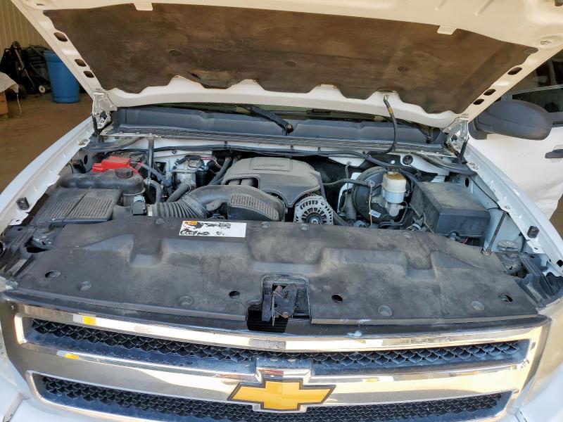 1GCRCPE05CZ341748 - 2012 CHEVROLET SILVERADO C1500 WHITE photo 11