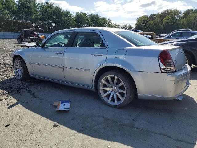 2C3LA73W87H634766 - 2007 CHRYSLER 300C SRT-8 SILVER photo 2