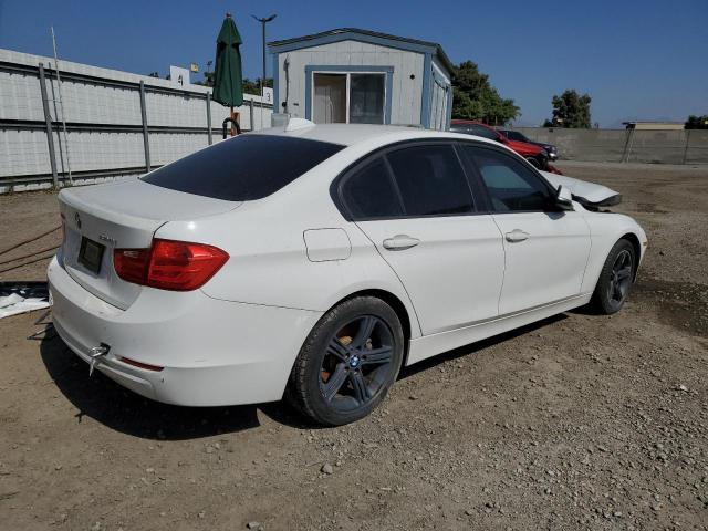 WBA3C3C52DF982269 - 2013 BMW 320 I XDRIVE WHITE photo 3
