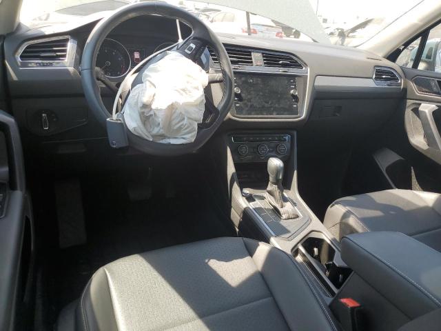 3VV3B7AX9MM028962 - 2021 VOLKSWAGEN TIGUAN SE 青色 照片 8