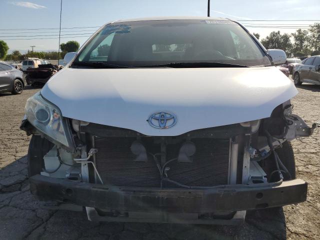 5TDKK3DC2DS340536 - 2013 TOYOTA SIENNA LE Ağ foto 5