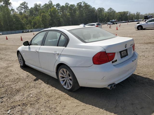 WBAPH7G5XBNM58925 - 2011 BMW 328 I WHITE photo 2