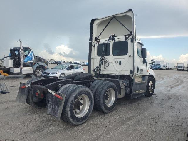 1FUJGEDR3JLJK3581 - 2018 FREIGHTLINER CASCADIA 1 Ақ фото 4