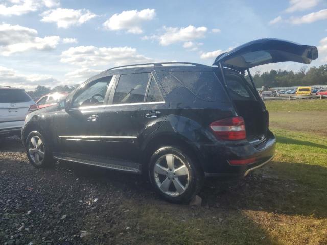 4JGBB8GB7BA719389 - 2011 MERCEDES-BENZ ML 350 4MATIC BLACK photo 2