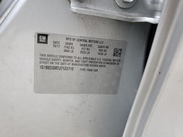 1G1BE5SM7J7123710 - 2018 CHEVROLET CRUZE LT 银色 照片 12