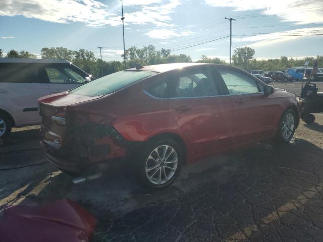 3FA6P0HD6LR124152 - 2020 FORD FUSION SE RED photo 3