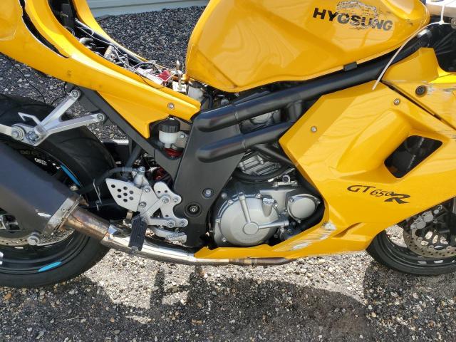 KM4MP578581602756 - 2008 HYOSUNG GT650 YELLOW photo 7