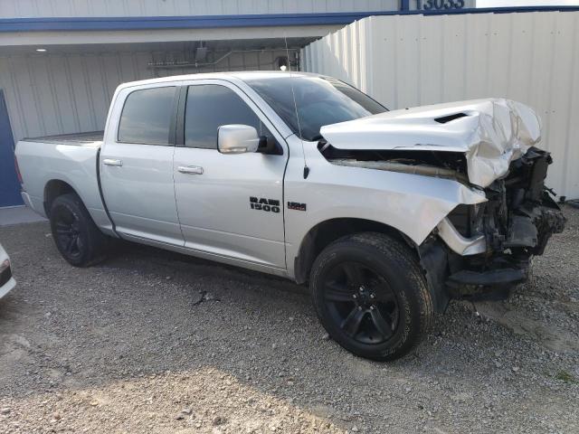 1C6RR7MT6JS277050 - 2018 RAM 1500 SPORT SILVER photo 4