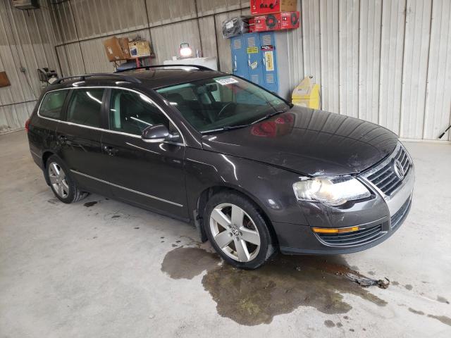 WVWLK93C18E096706 - 2008 VOLKSWAGEN PASSAT WAGON KOMFORT GRAY photo 4